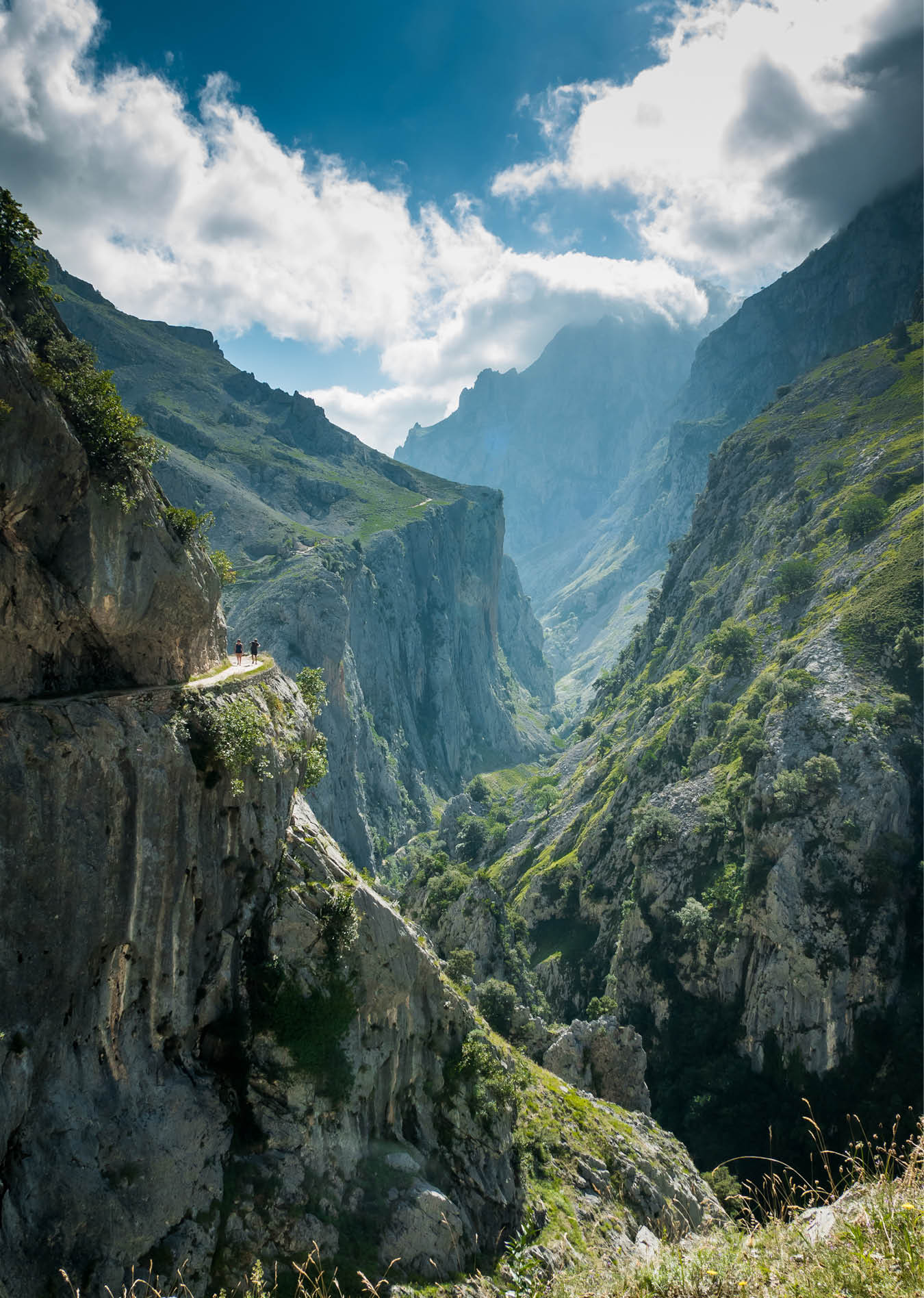 This path is located in Spain in Picos the Europe national park. It's one of the most famous hikes of Spain. The path runs between the towns Cain and Poncebos.